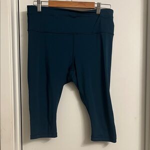 Athleta Accelerated Crop Leggings Green